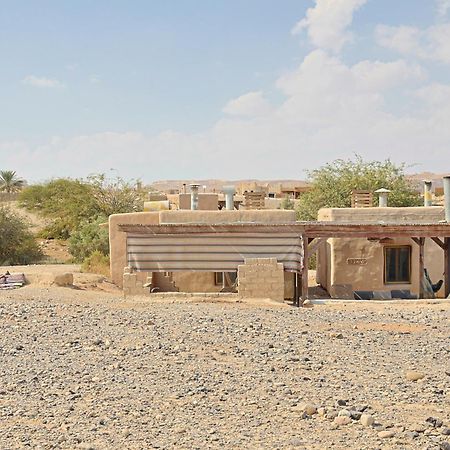 Desert Days Mud Cabin'S Resort Tzukim Exteriör bild