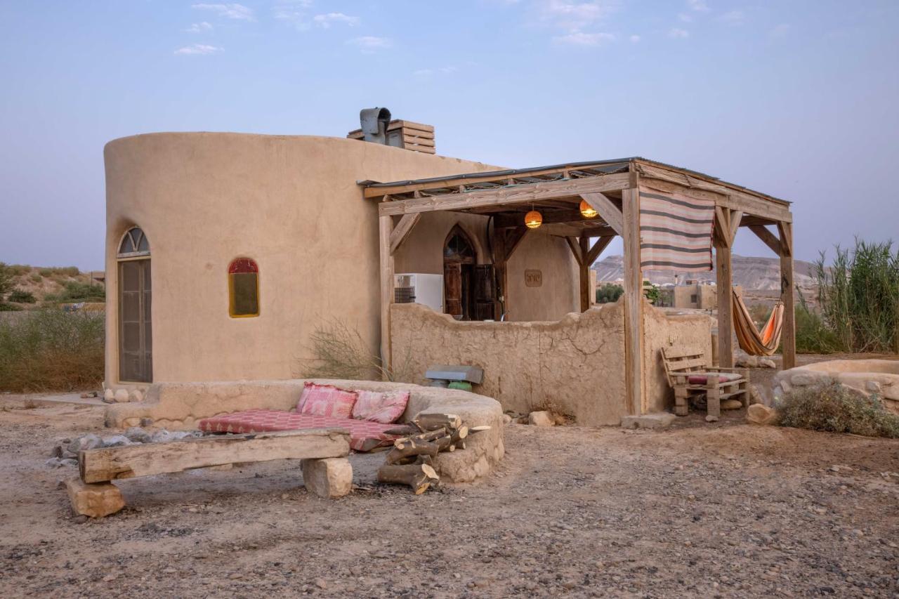 Desert Days Mud Cabin'S Resort Tzukim Exteriör bild