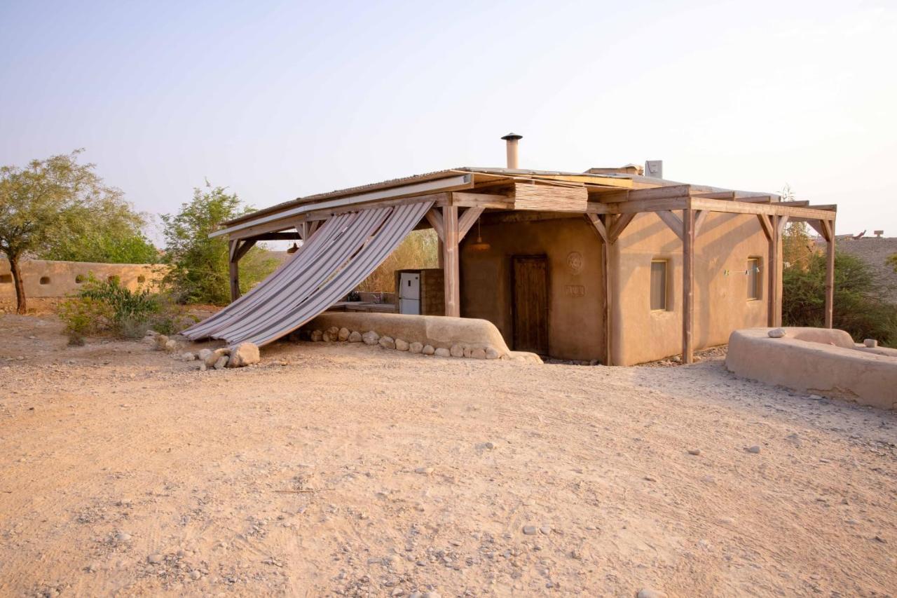 Desert Days Mud Cabin'S Resort Tzukim Exteriör bild