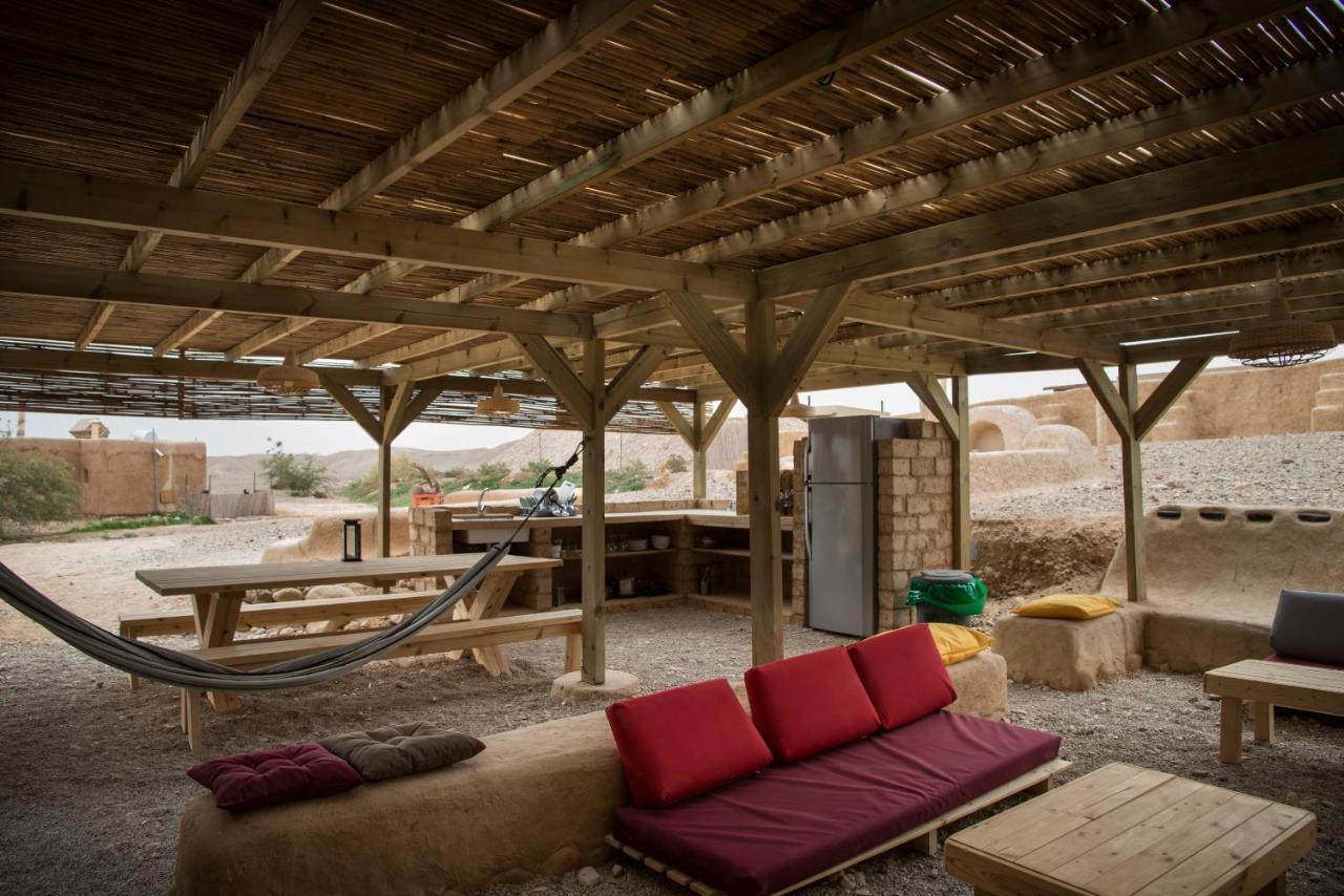 Desert Days Mud Cabin'S Resort Tzukim Exteriör bild