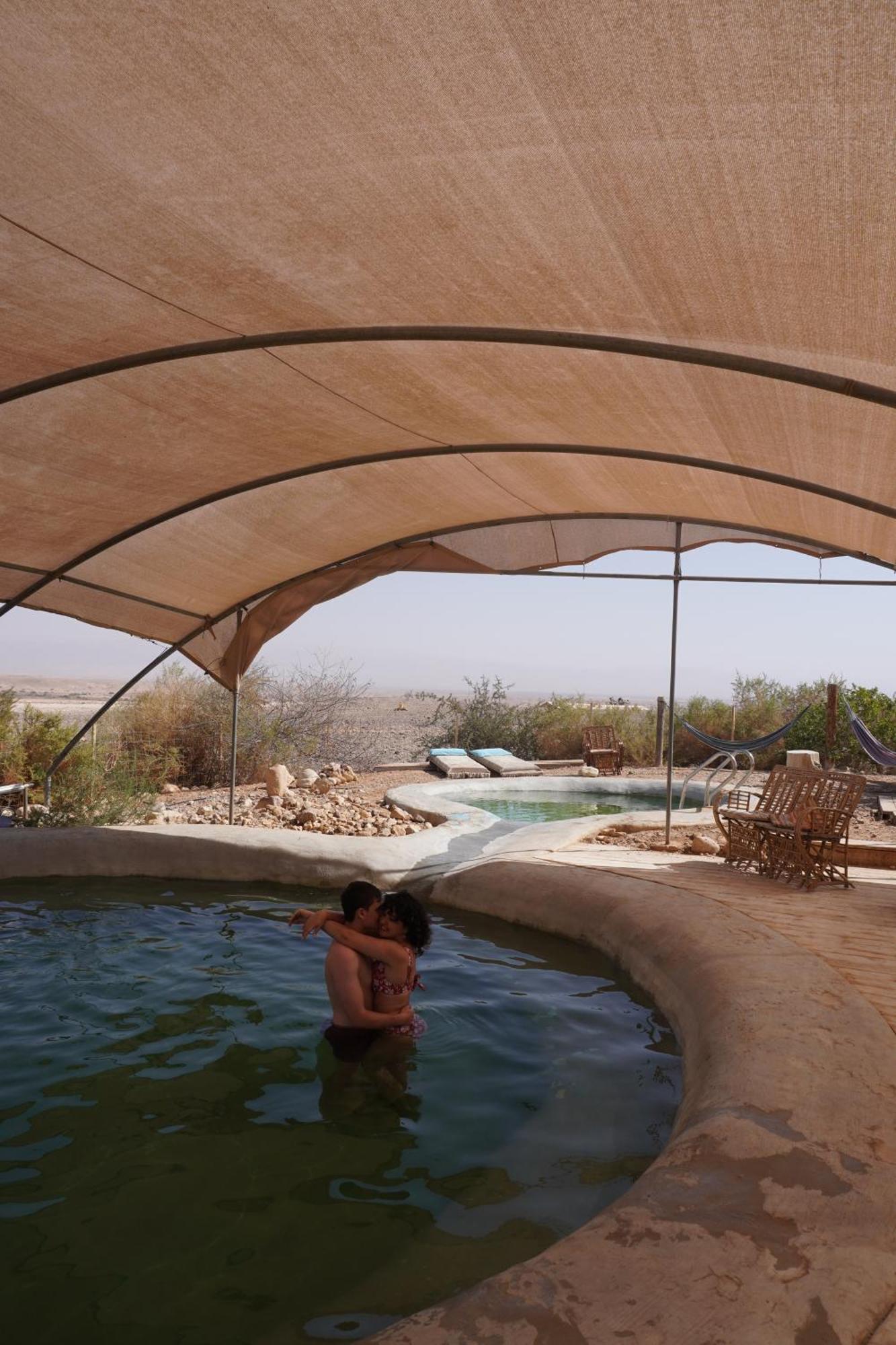 Desert Days Mud Cabin'S Resort Tzukim Exteriör bild