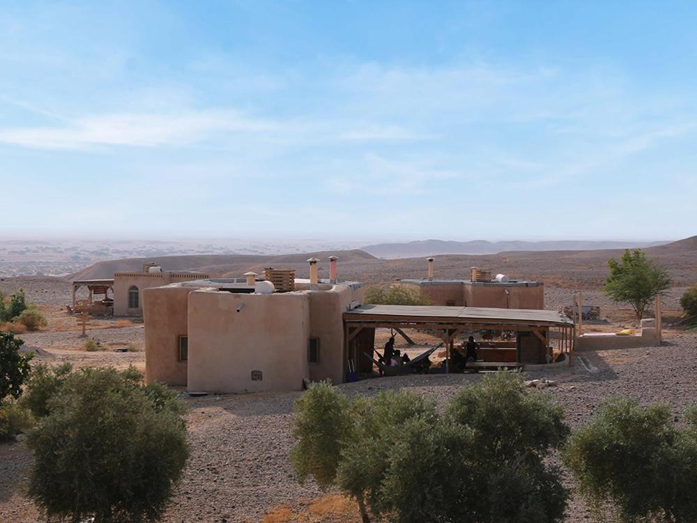 Desert Days Mud Cabin'S Resort Tzukim Exteriör bild
