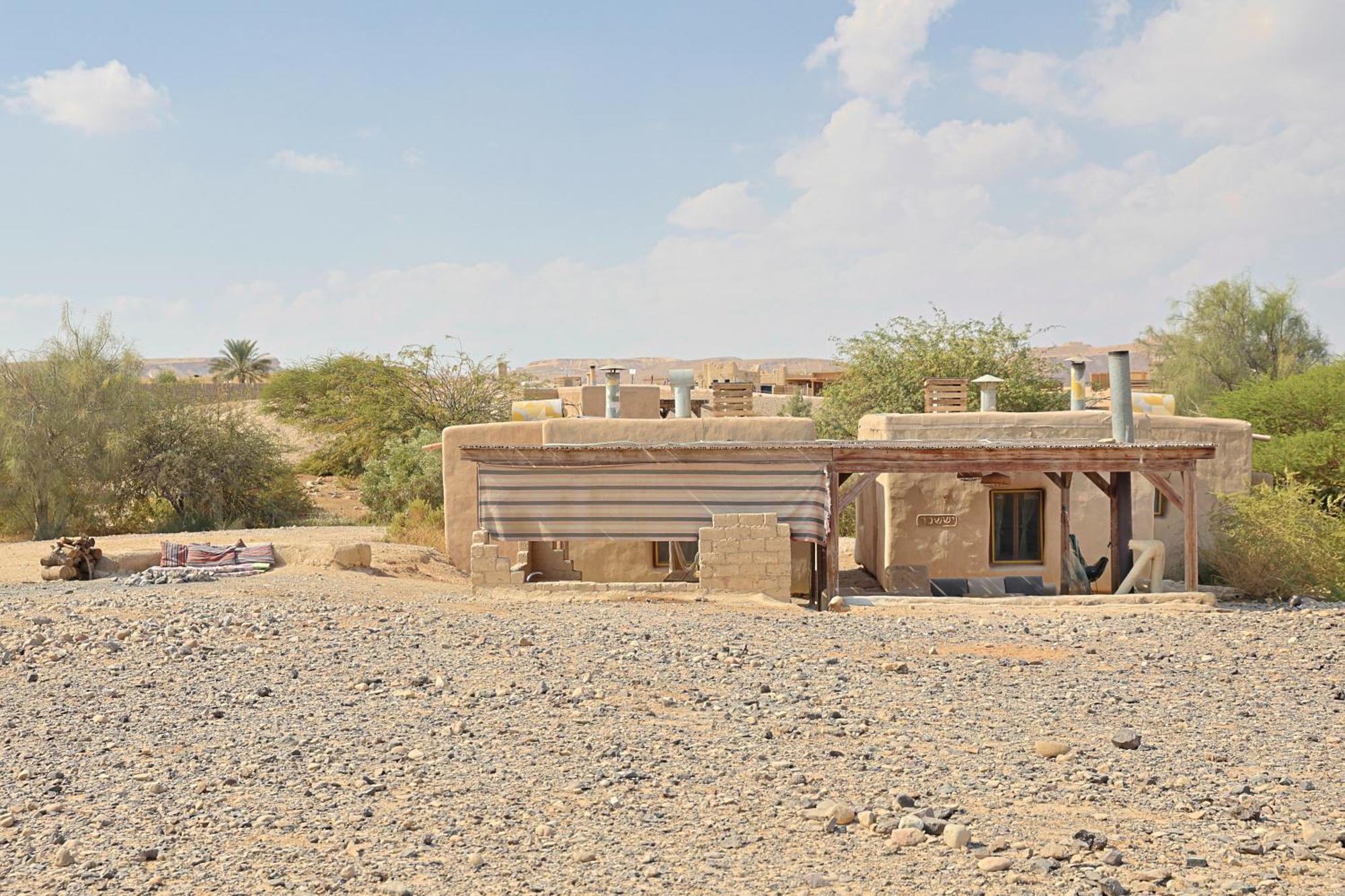 Desert Days Mud Cabin'S Resort Tzukim Exteriör bild