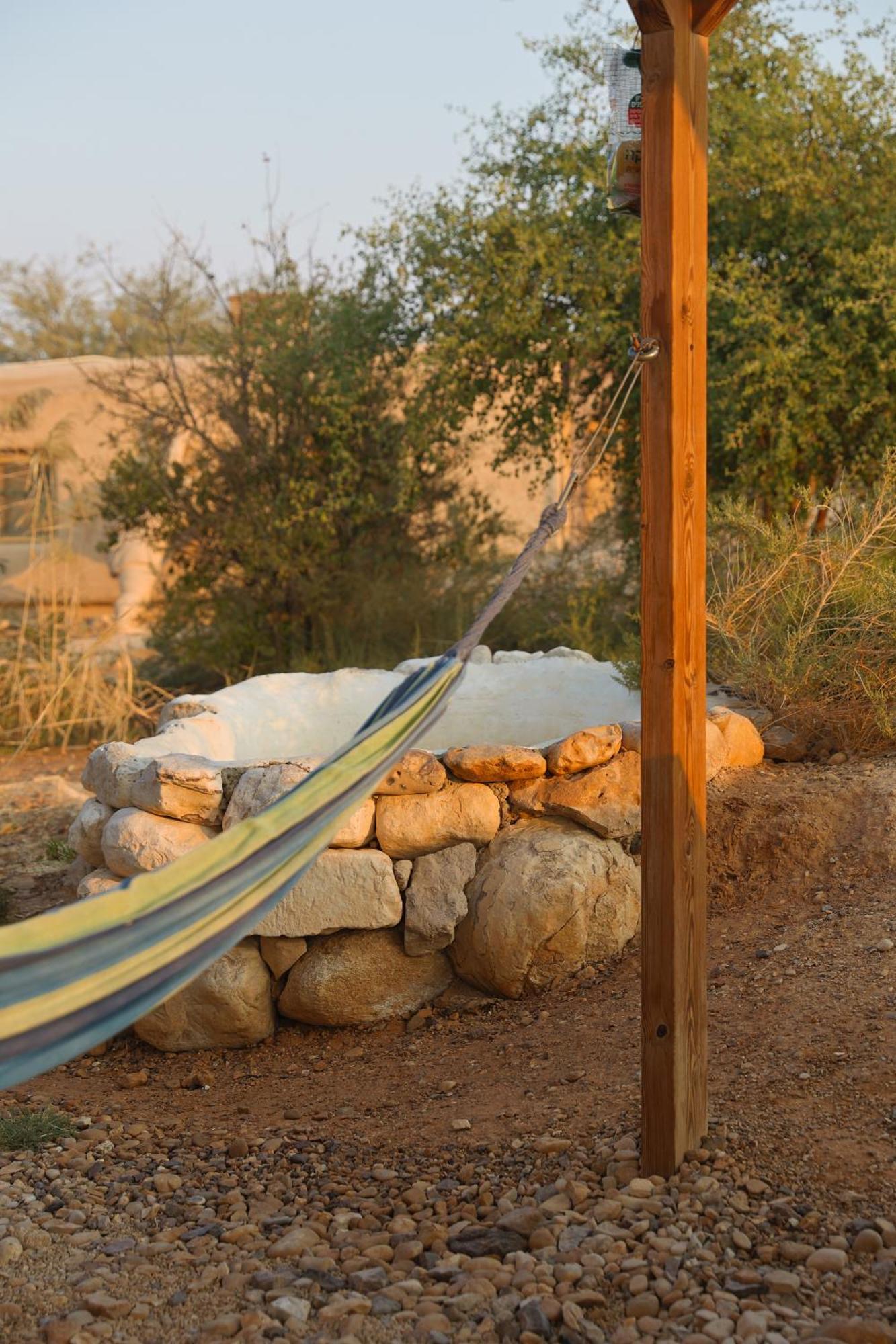 Desert Days Mud Cabin'S Resort Tzukim Exteriör bild
