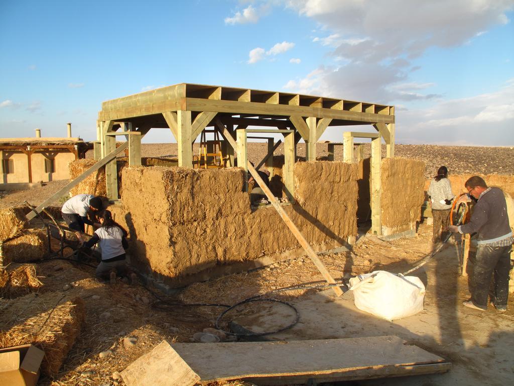Desert Days Mud Cabin'S Resort Tzukim Exteriör bild